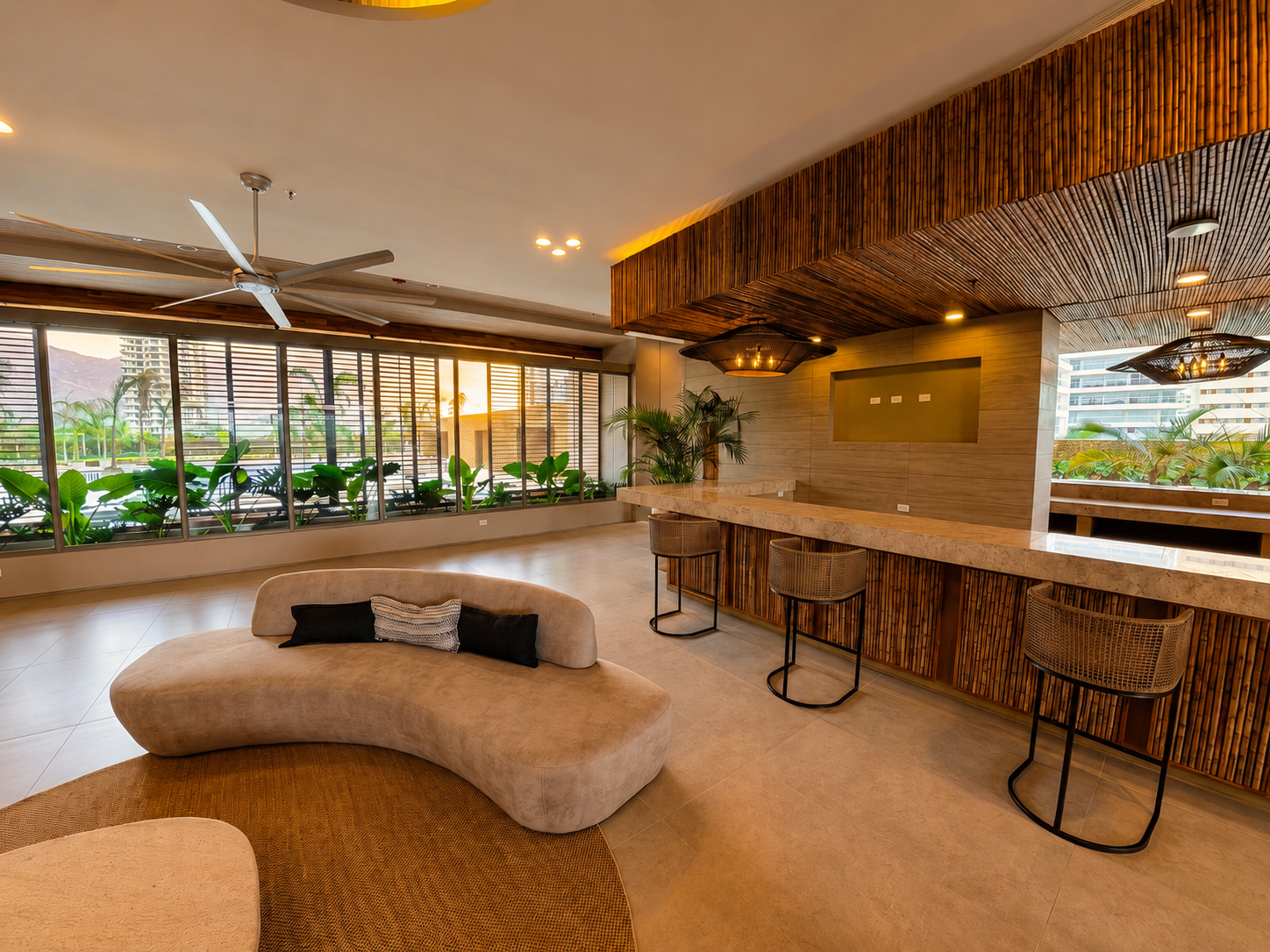 Zona de bar y restaurante, lounge