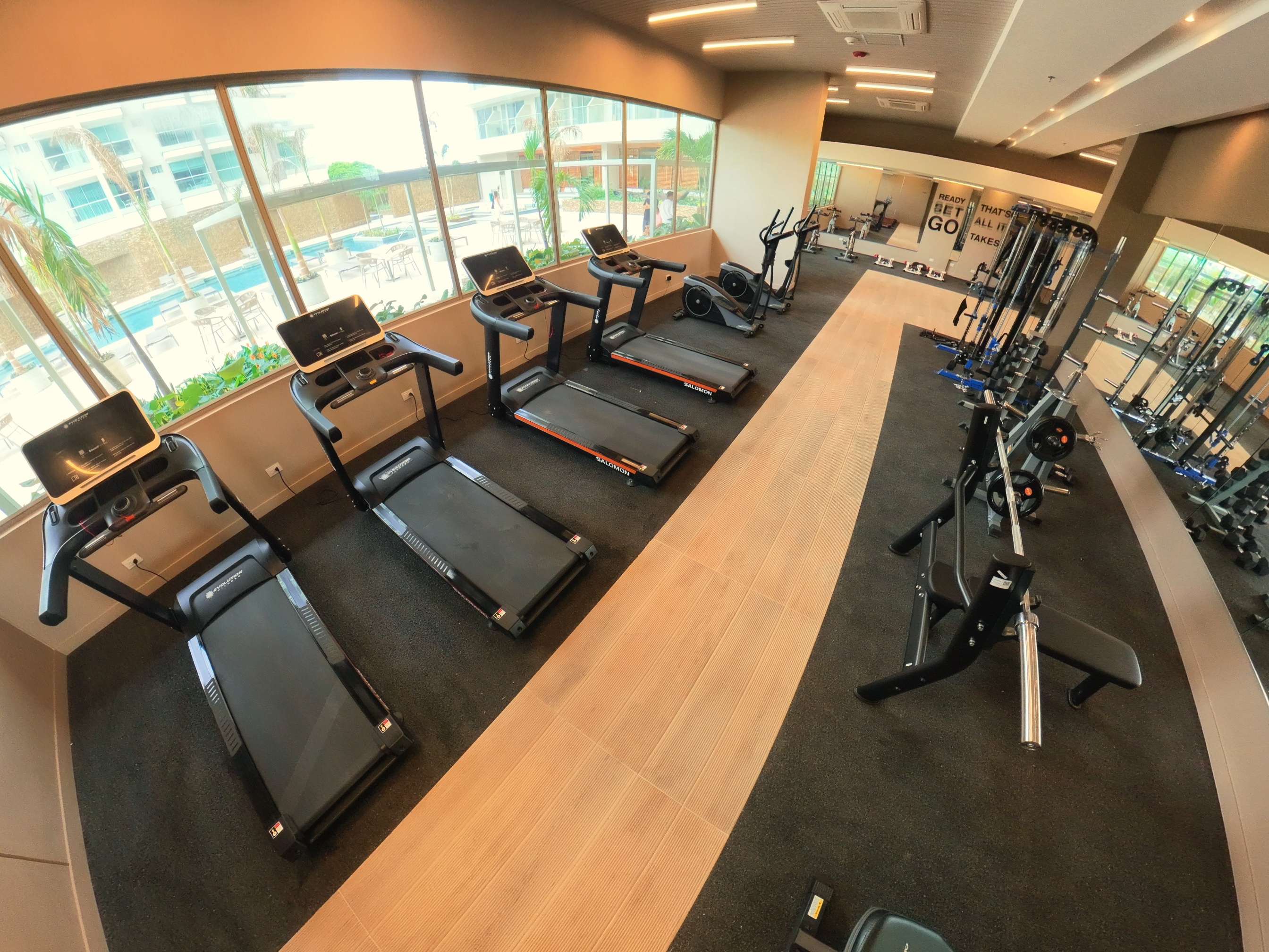 Gimnasio totalmente dotado